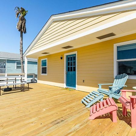 Sunny Daze Walk To Beach 2 Decks Pet Friendly Has A Mini Bar 加尔维斯敦 外观 照片