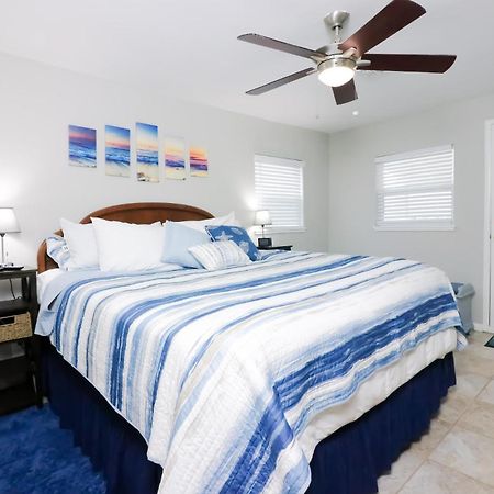 Sunny Daze Walk To Beach 2 Decks Pet Friendly Has A Mini Bar 加尔维斯敦 外观 照片
