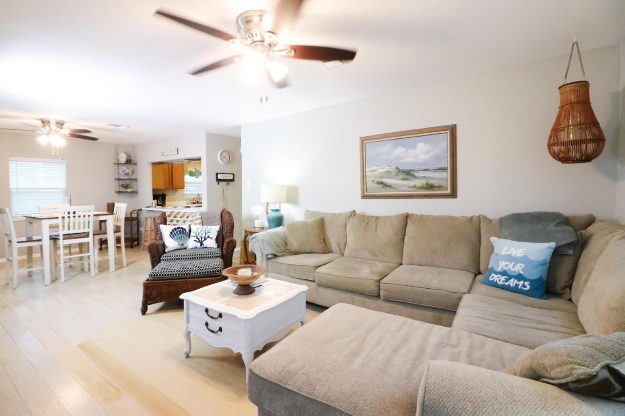 Sunny Daze Walk To Beach 2 Decks Pet Friendly Has A Mini Bar 加尔维斯敦 外观 照片