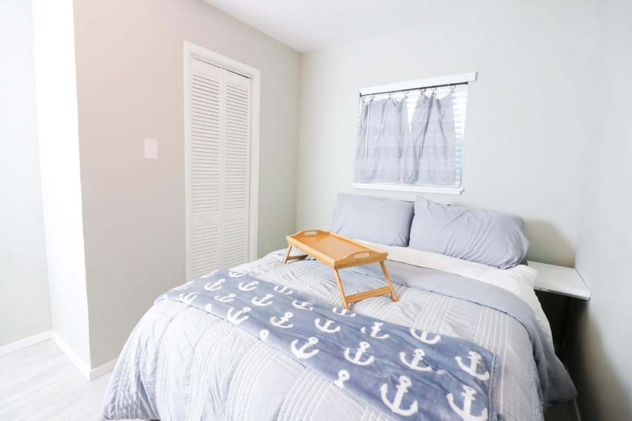 Sunny Daze Walk To Beach 2 Decks Pet Friendly Has A Mini Bar 加尔维斯敦 外观 照片
