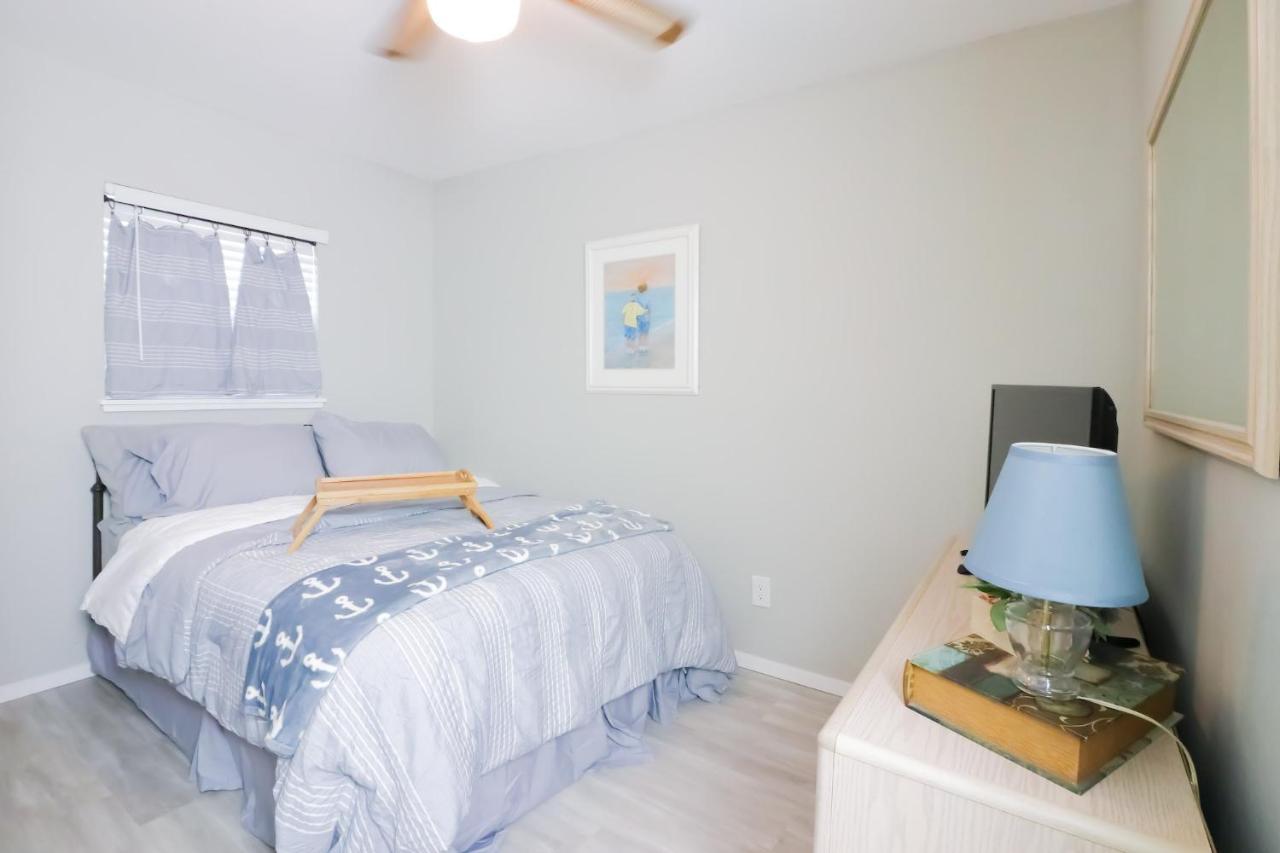 Sunny Daze Walk To Beach 2 Decks Pet Friendly Has A Mini Bar 加尔维斯敦 外观 照片