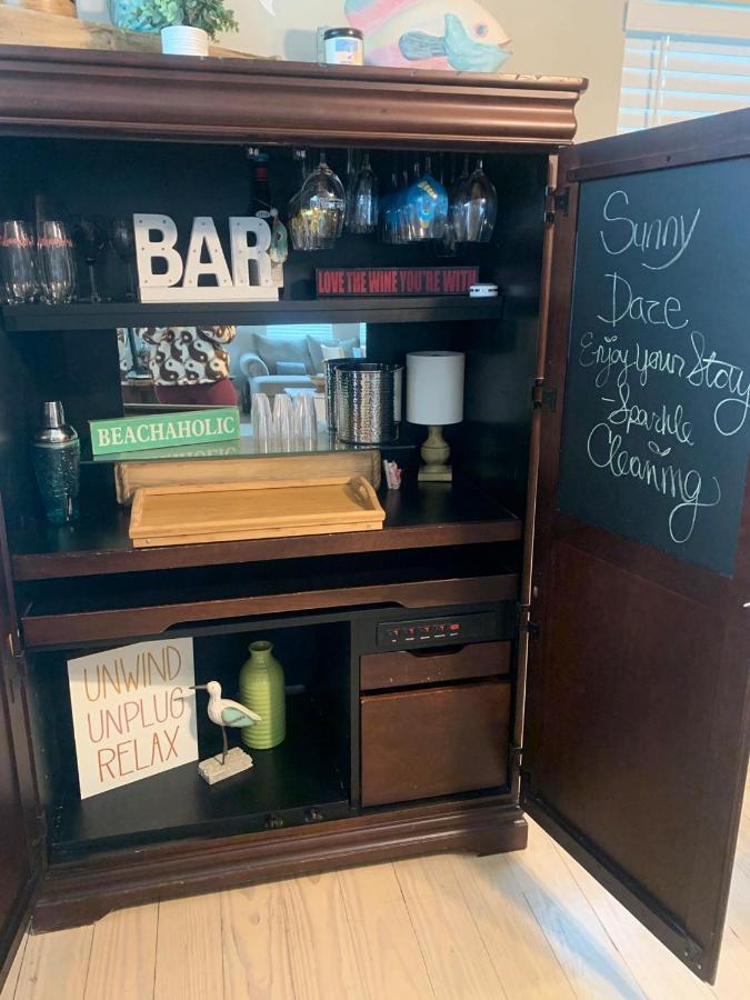 Sunny Daze Walk To Beach 2 Decks Pet Friendly Has A Mini Bar 加尔维斯敦 外观 照片