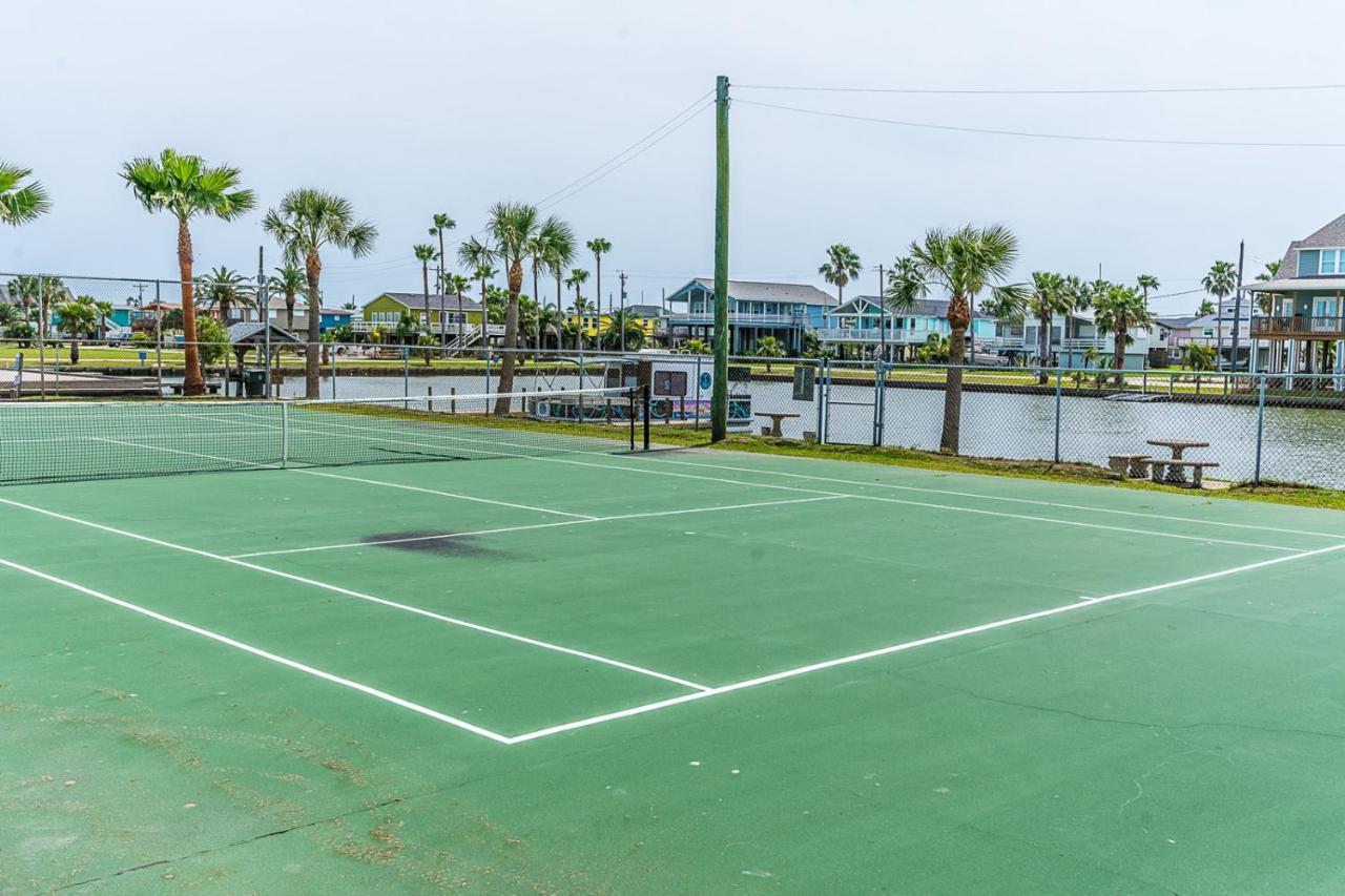 Sunny Daze Walk To Beach 2 Decks Pet Friendly Has A Mini Bar 加尔维斯敦 外观 照片